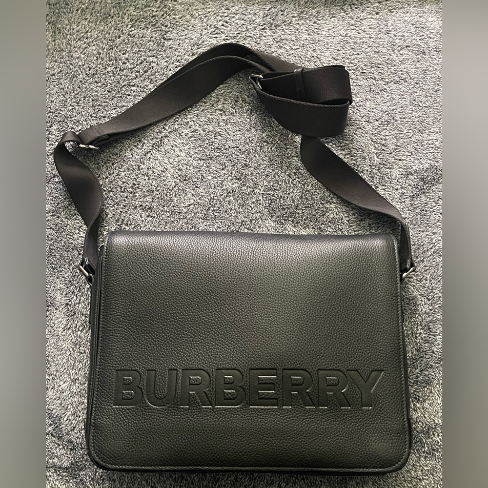 BURBERRY EMBOSSED LOGO MESSENGER BAG
